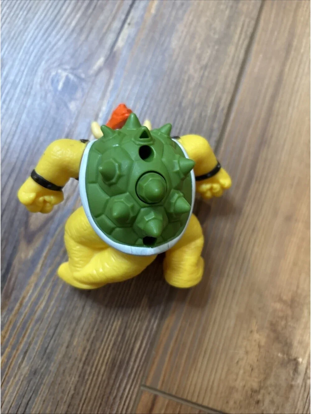 Nintendo Super Mario Bowser Figure